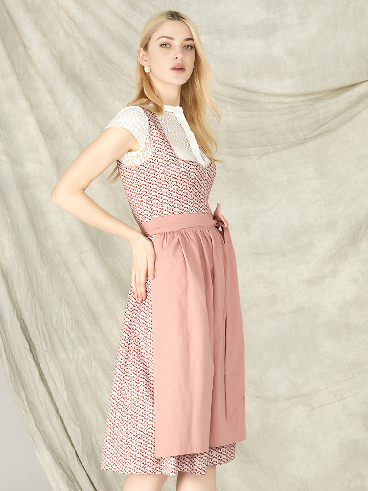 Dirndl in Rosa