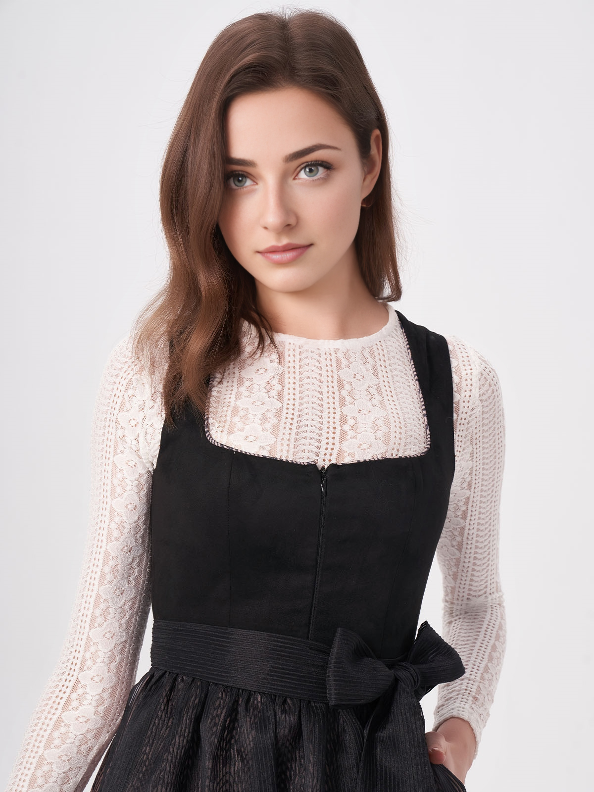 Dirndl in Schwarz – zeitlos elegant
