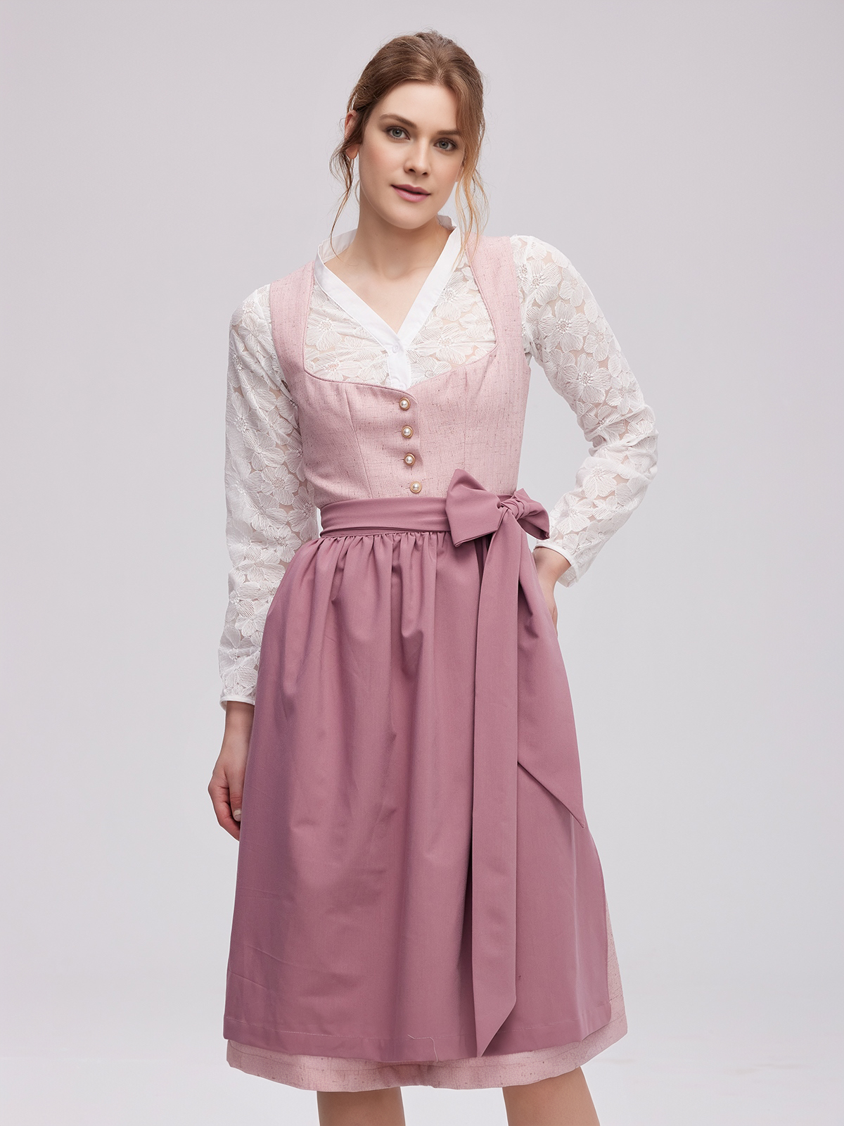 Rosen Dirndl in zartem Rosa mit Spitzenbesatz