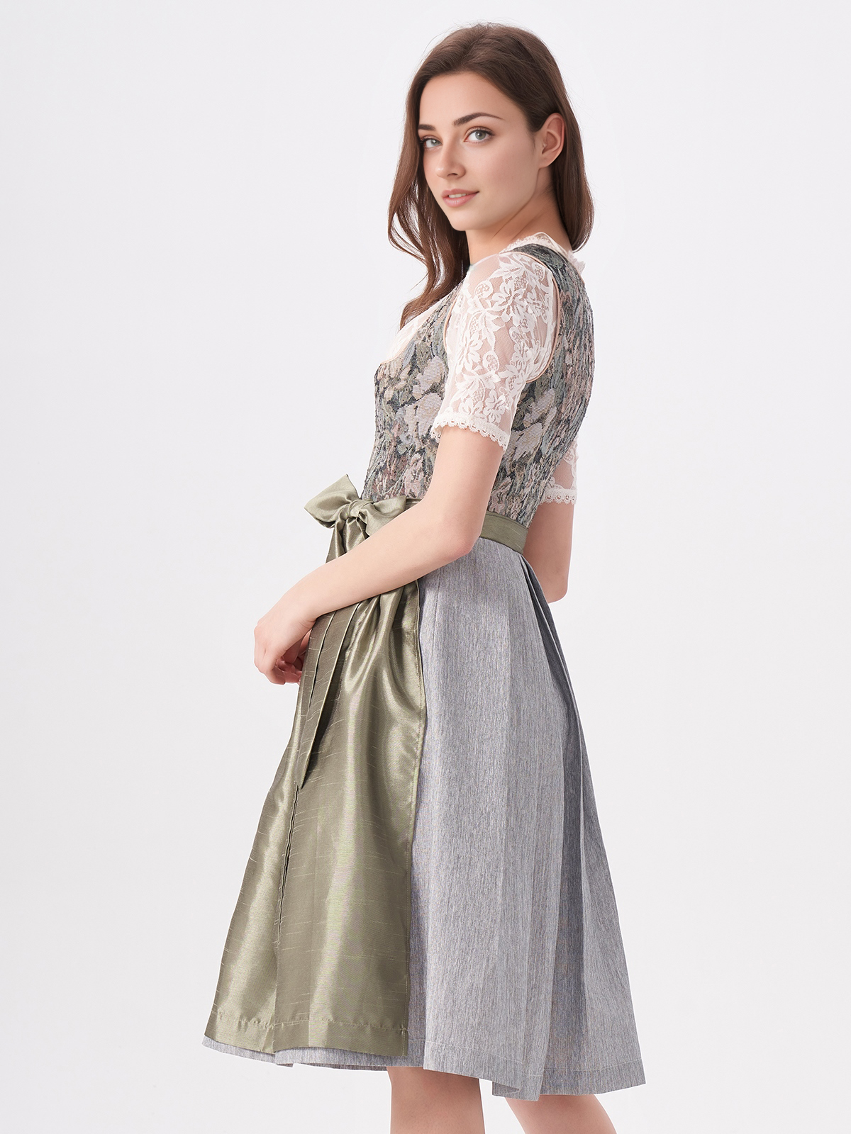 Grün rotes Dirndl in samtiger Eleganz