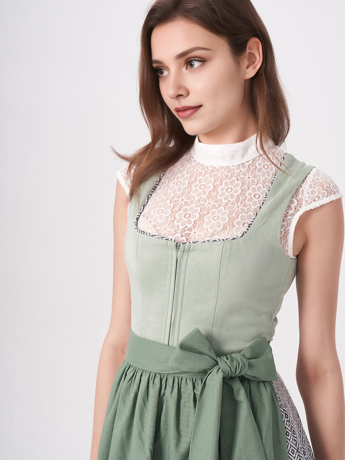 Moderne Dirndl-Kleider in Grün