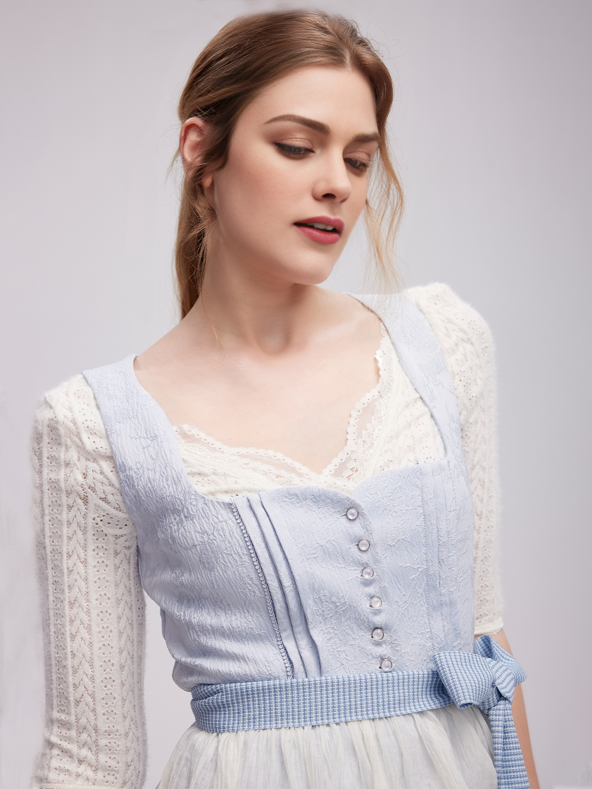 Dirndl in Grün und Lila