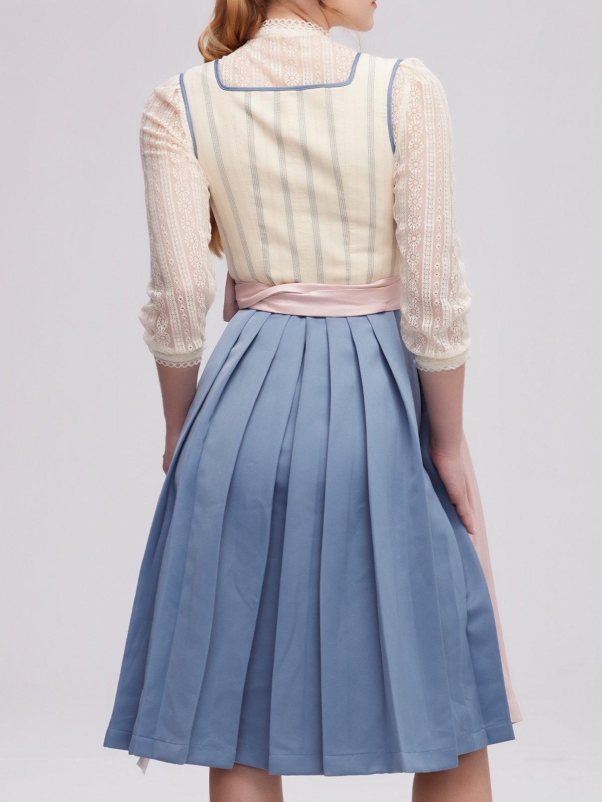 Dirndl Leder in Beige – zeitlos und stilvoll
