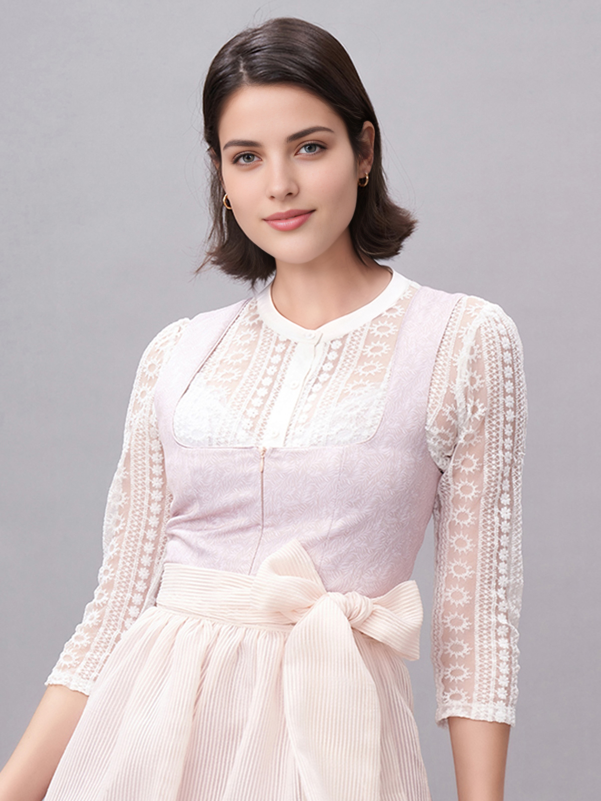 Dirndl mit Bluse in Rosa – stilvoll und günstig