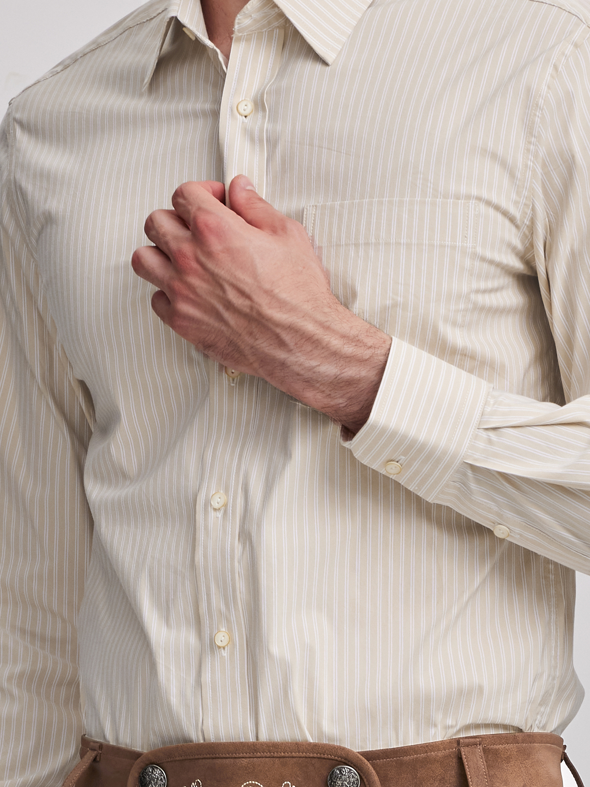 Rotes Dirndl Samt in eleganter Ausführung