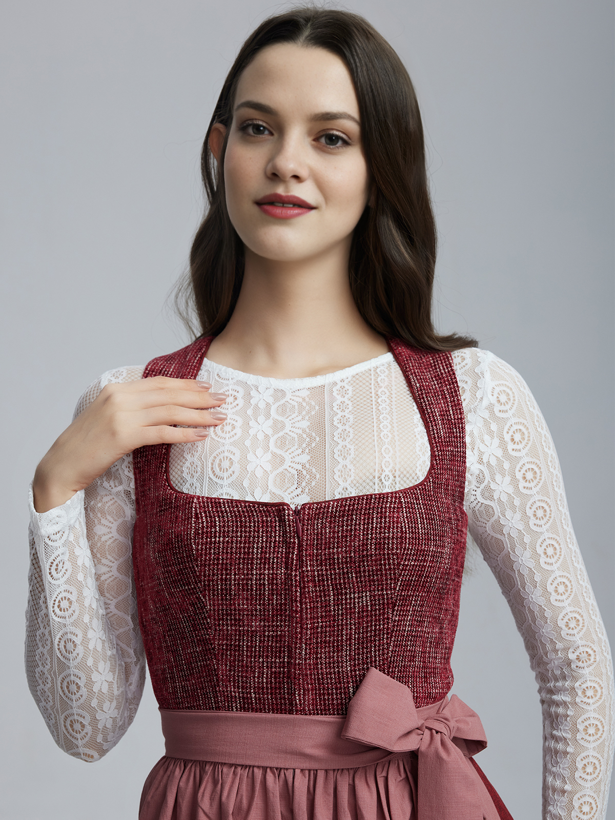 Ehreer Dirndl in Rot