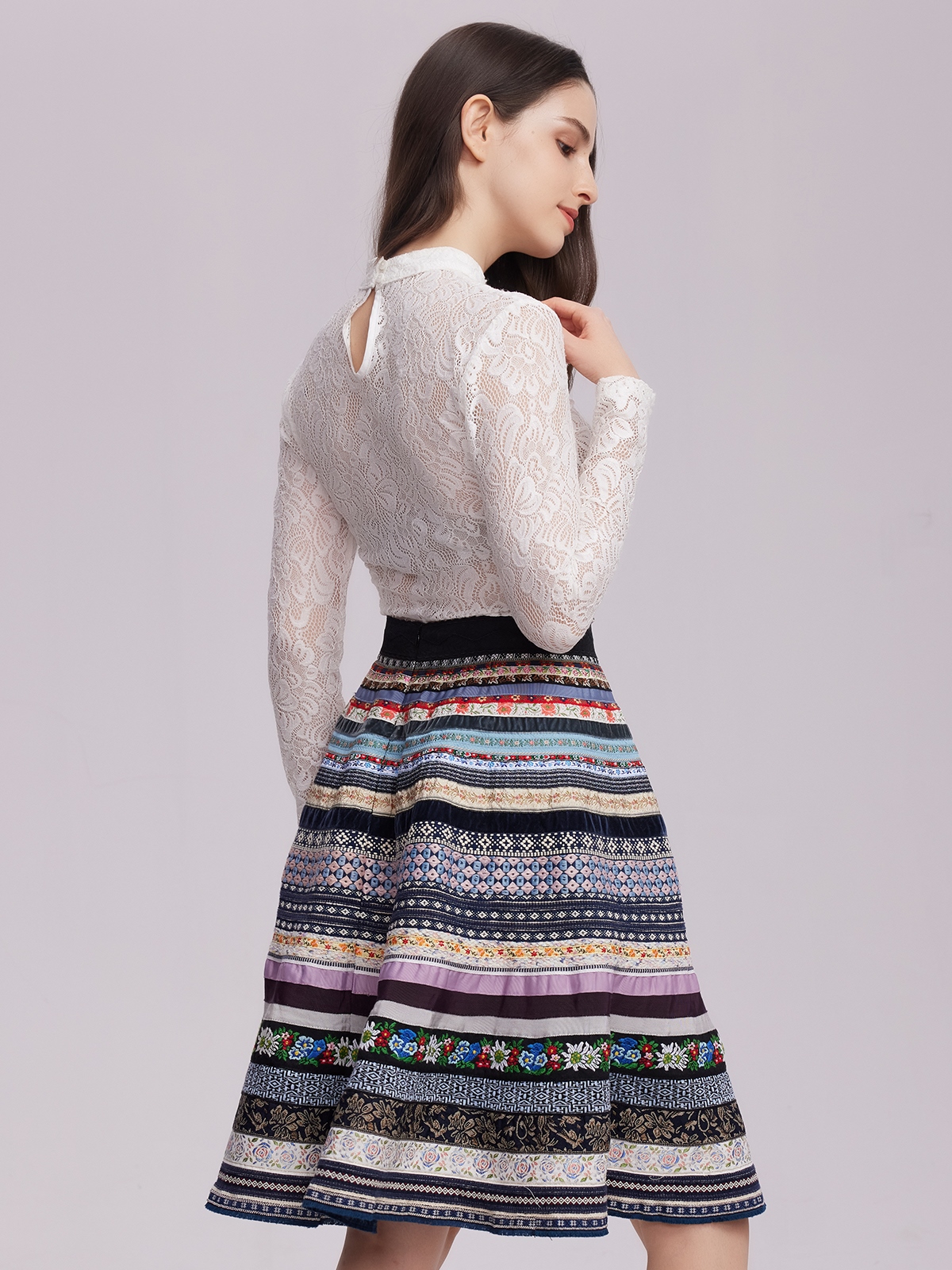 Modernes Dirndl in Blau