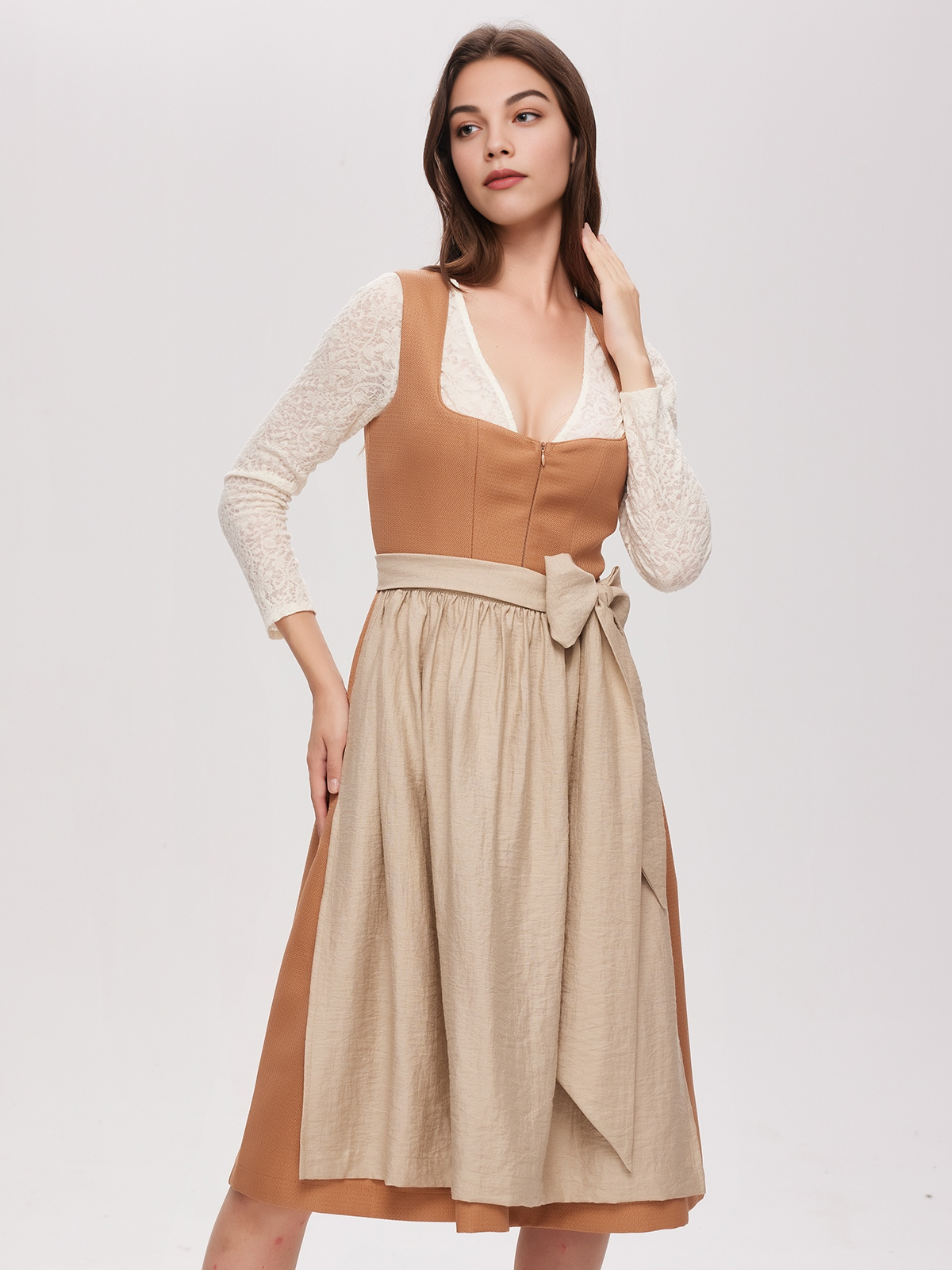 Dirndl in Orange – perfekt für jede Gelegenheit