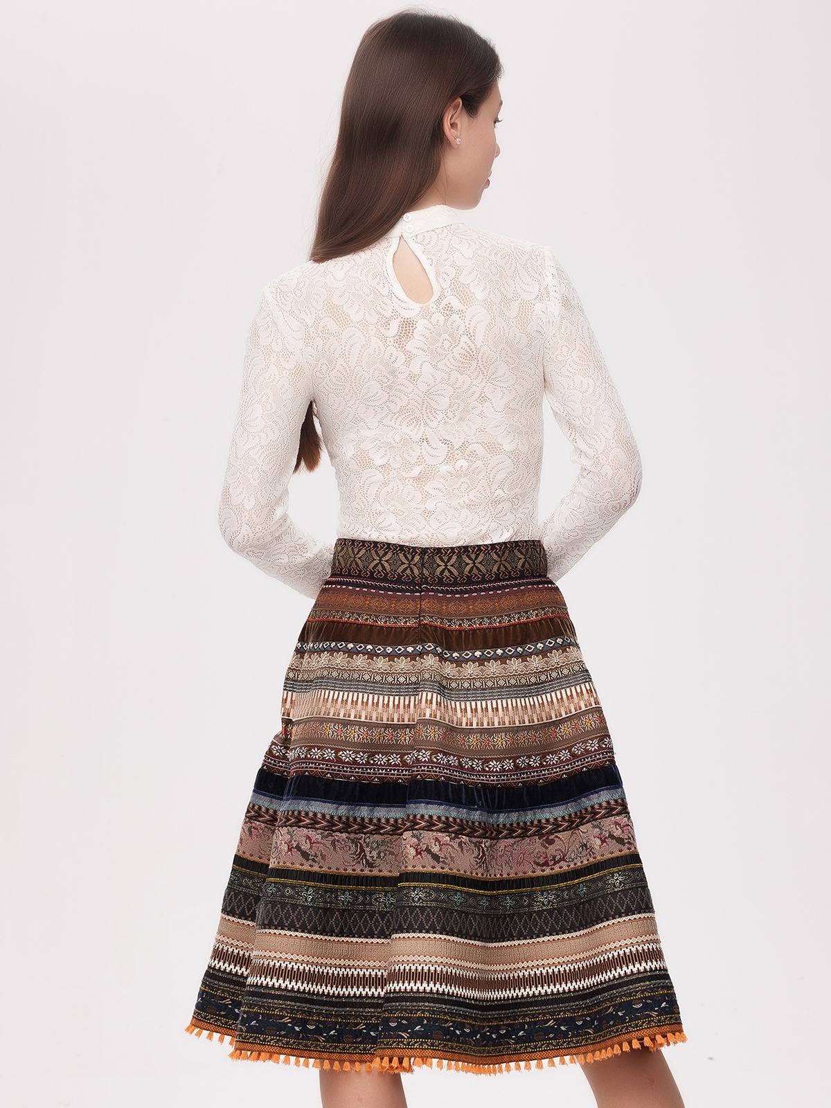 Modernes Dirndl in Braun – perfekt für den Alltag